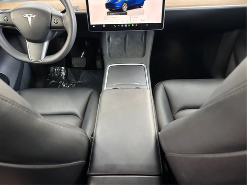 Used 2023 Tesla Model Y Long Range AWD/4WD image 22