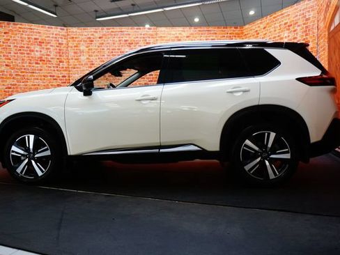 Certified 2023 Nissan Rogue SL AWD/4WD image 4