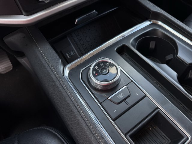 Used 2024 Ford Expedition XLT RWD image 20