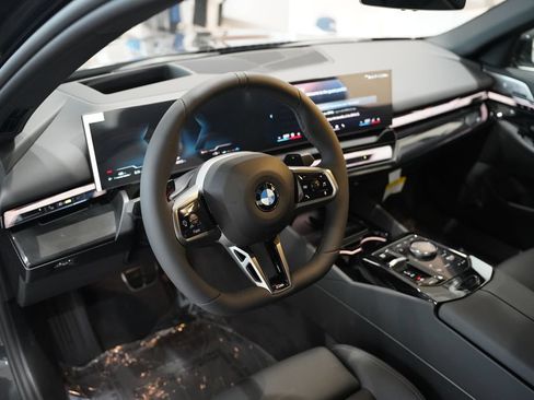 New 2027 BMW 530i xDrive w/ M Sport Package AWD/4WD image 6