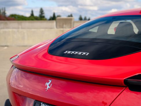 Used 2021 Ferrari Roma image 82