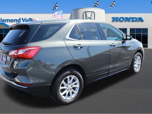 Used 2020 Chevrolet Equinox LT w/ Driver Convenience Package FWD image 8