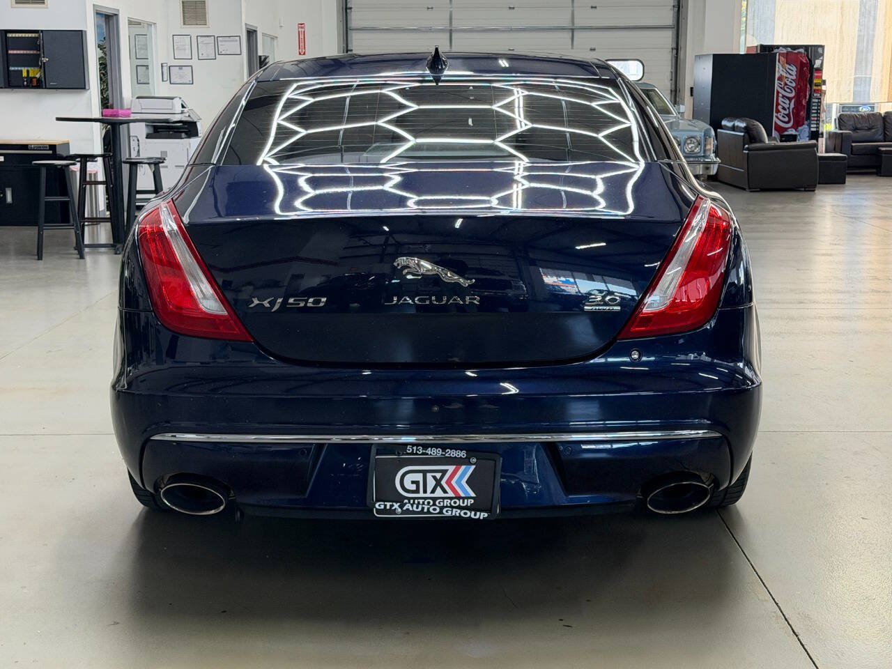 Used 2019 Jaguar XJ L Portfolio AWD/4WD image 3