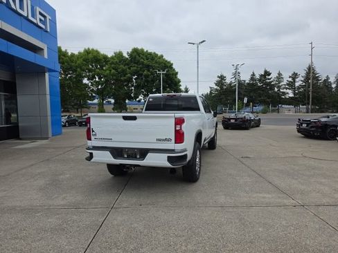 Used 2022 Chevrolet Silverado 3500 High Country w/ Z71 Off-Road Package AWD/4WD image 5