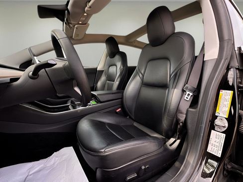 Used 2019 Tesla Model 3 Long Range image 16