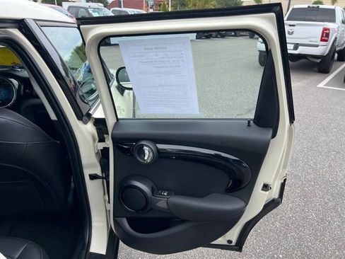 Used 2020 MINI Cooper S image 37