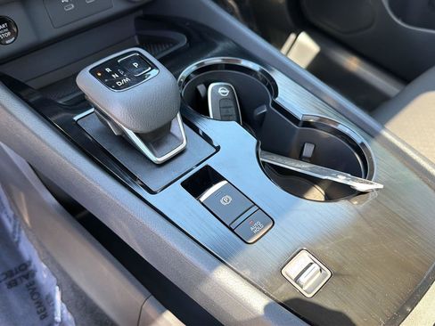 New 2026 Nissan Rogue SV FWD image 28