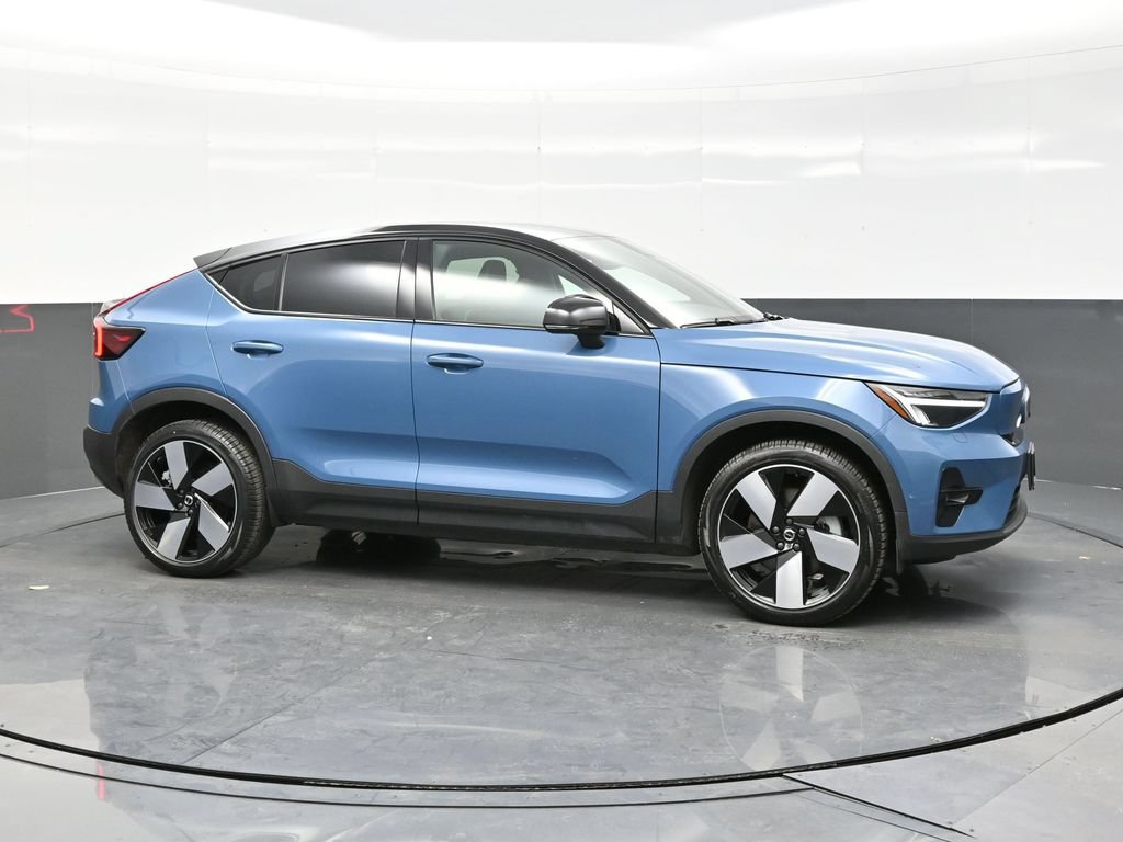 Used 2022 Volvo C40 P8 Recharge Ultimate AWD/4WD image 1
