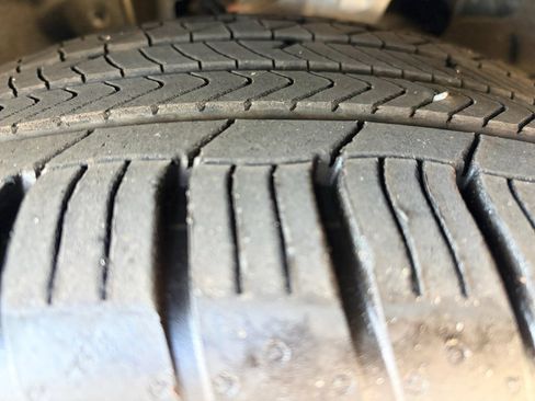 Used 2019 Audi e-tron Premium Plus image 40