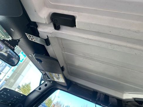 Used 2008 Jeep Wrangler Rubicon w/ PWR Convenience Group image 3