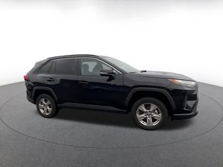 Used 2025 Toyota RAV4 XLE video 2