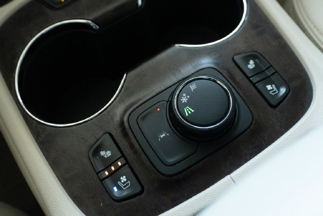 Used 2023 GMC Acadia Denali FWD image 35