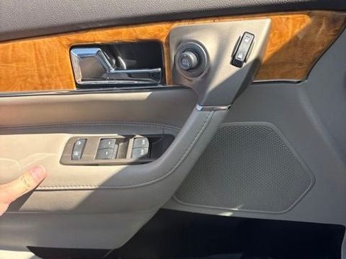 Used 2013 Lincoln MKX FWD image 22