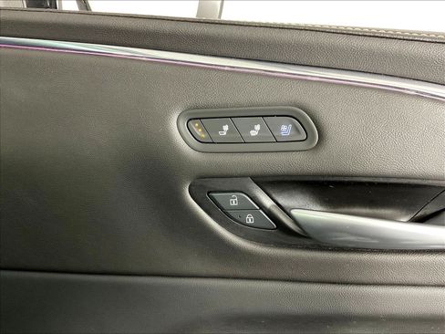 Used 2024 Cadillac Escalade Sport AWD/4WD image 37