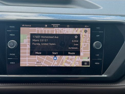 Certified 2022 Volkswagen Taos SEL w/ Panoramic Sunroof Package AWD/4WD image 13