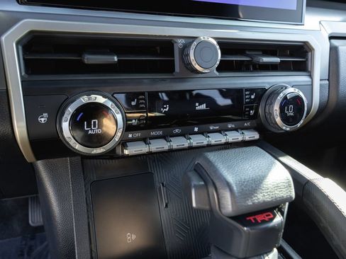 Certified 2024 Toyota Tacoma TRD Off-Road w/ TRD Off Road Premium Package AWD/4WD image 22