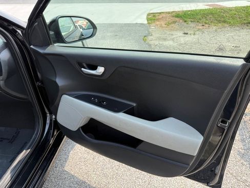 Used 2022 Kia Rio S FWD image 15