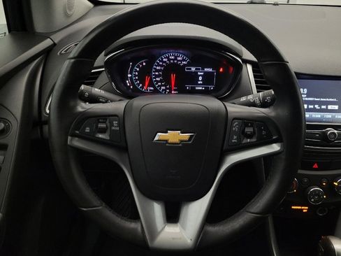 Used 2017 Chevrolet Trax LT w/ LT Convenience Package image 22
