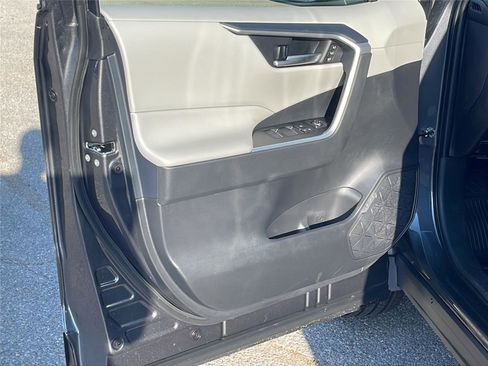 New 2025 Toyota RAV4 XLE image 20