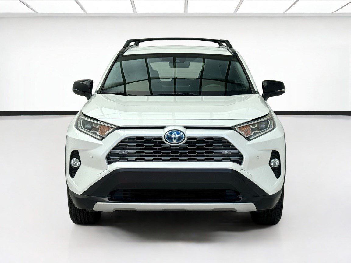Used 2019 Toyota RAV4 XSE AWD/4WD image 2