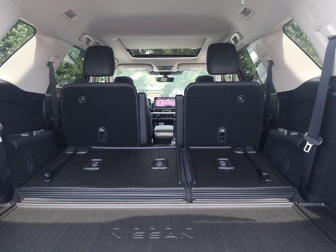 New 2026 Nissan Pathfinder Platinum AWD/4WD image 26