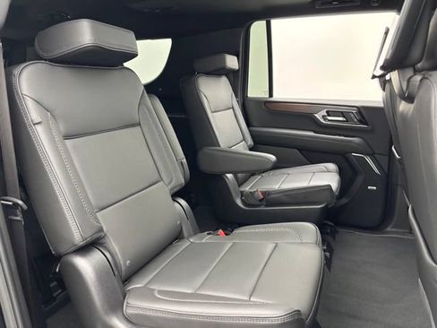 New 2026 GMC Yukon XL Denali w/ Denali Reserve Package AWD/4WD image 42