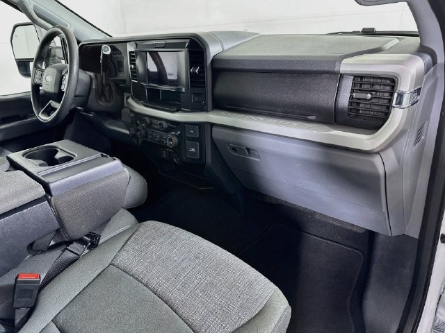 Used 2025 Ford F250 XLT w/ Snow Plow Prep Package AWD/4WD image 32
