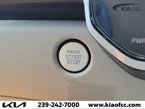 New 2026 Kia Carnival EX FWD image 31