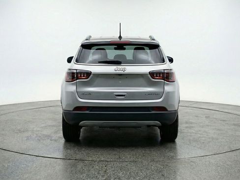 Used 2025 Jeep Compass Limited AWD/4WD image 7
