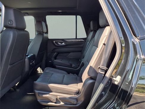 Certified 2021 Chevrolet Tahoe RST w/ Luxury Package AWD/4WD image 17