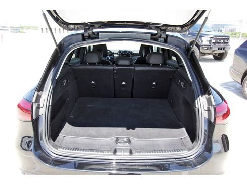 Used 2023 Mercedes-Benz GLC 300 image 27