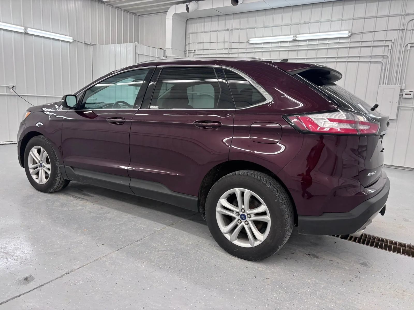 Used 2020 Ford Edge SEL w/ Convenience Package AWD/4WD image 7