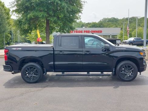 Used 2023 Chevrolet Silverado 1500 Custom AWD/4WD image 13