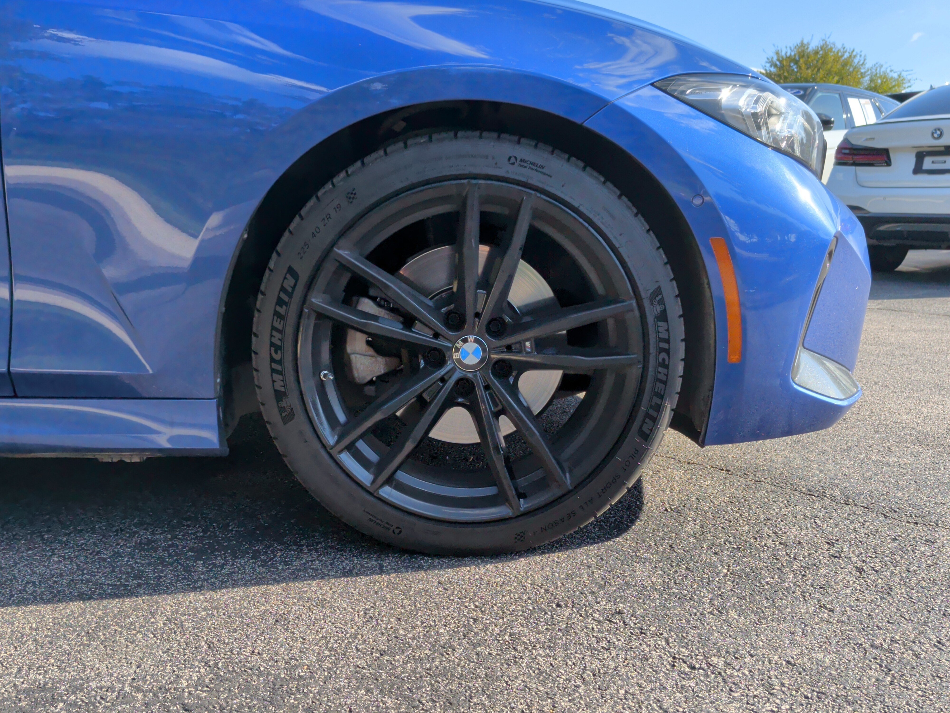 Used 2023 BMW 330i Sedan w/ M Sport Package RWD image 12