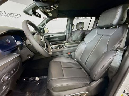 New 2026 Jeep Grand Wagoneer Limited AWD/4WD image 22