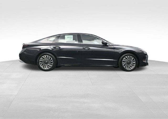 New 2026 Hyundai Sonata Limited FWD image 40