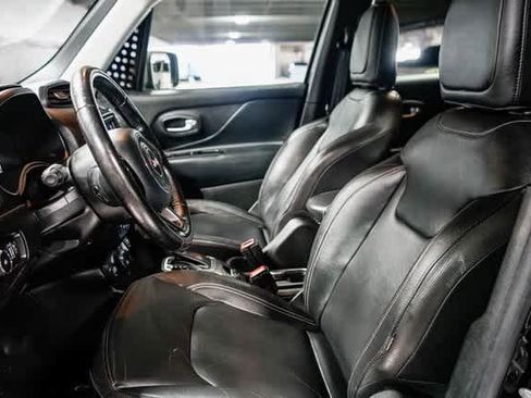 Used 2019 Jeep Renegade Limited image 15