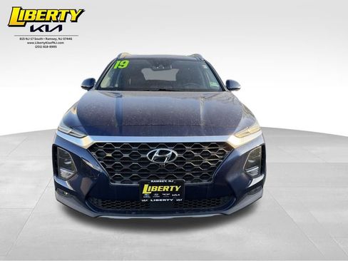Used 2019 Hyundai Santa Fe AWD image 2
