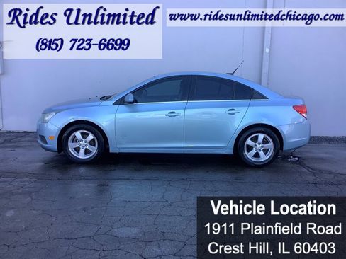 Used 2011 Chevrolet Cruze LT image 3