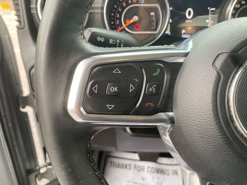 Used 2020 Jeep Gladiator Overland image 16