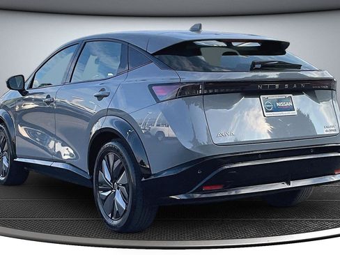 Used 2024 Nissan Ariya AWD image 5