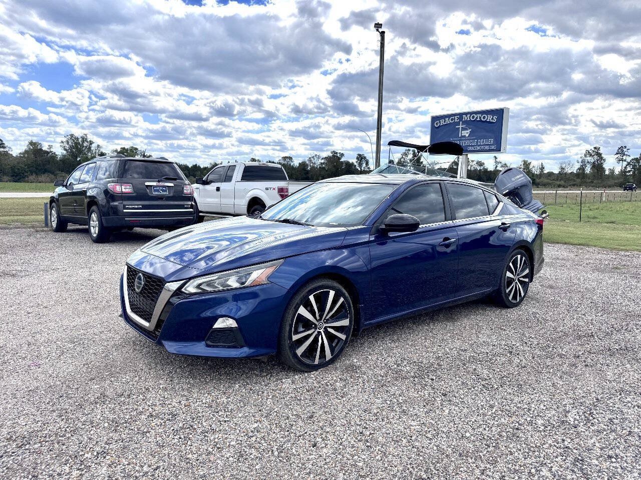 Used 2020 Nissan Altima 2.5 SR FWD image 2