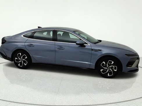Used 2025 Hyundai Sonata SEL FWD image 8