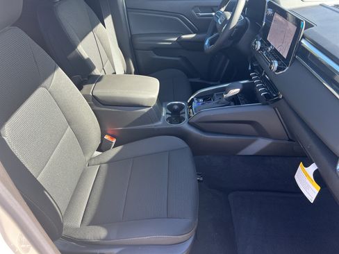 New 2026 GMC Canyon Elevation w/ Convenience Package image 15