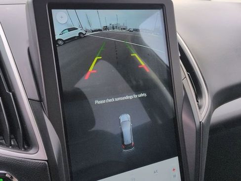 Used 2024 Ford Edge SEL image 23