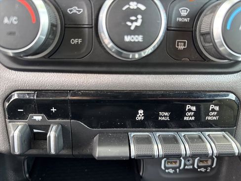 Used 2022 RAM 1500 Big Horn image 9