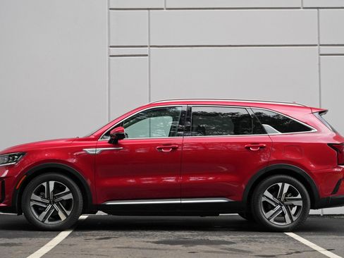 Used 2022 Kia Sorento SX w/ Panoramic Sunroof Package AWD/4WD image 8