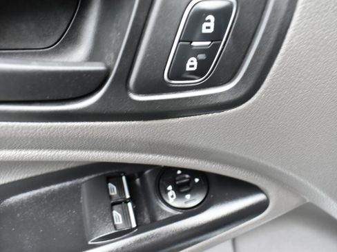 Used 2022 Ford Transit Connect XL FWD image 39