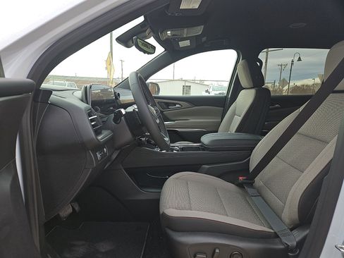 New 2026 Chevrolet Traverse LT w/ Driver Confidence Package image 15