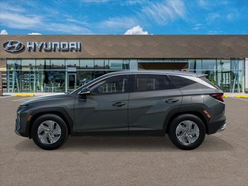 New 2026 Hyundai Tucson Blue SE FWD image 3